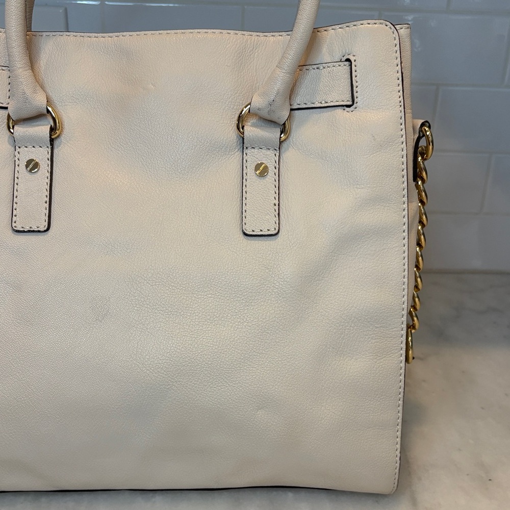 Michael Kors Hamilton Heart Lock XL Convertible Tote - Picture 8 of 16